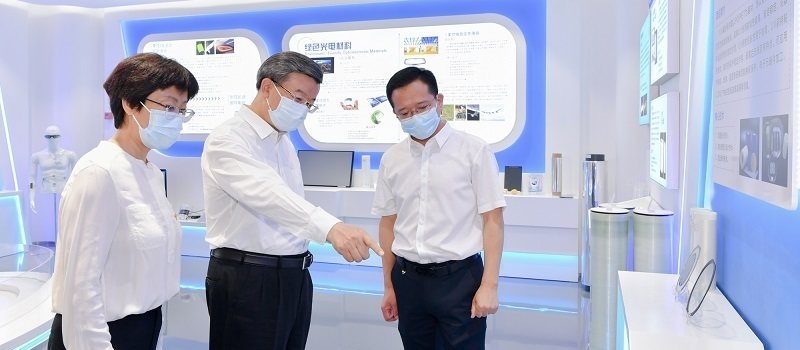  河北省委书记、河北省人大常委会主任倪岳峰到中国z6mg人生就是博调研